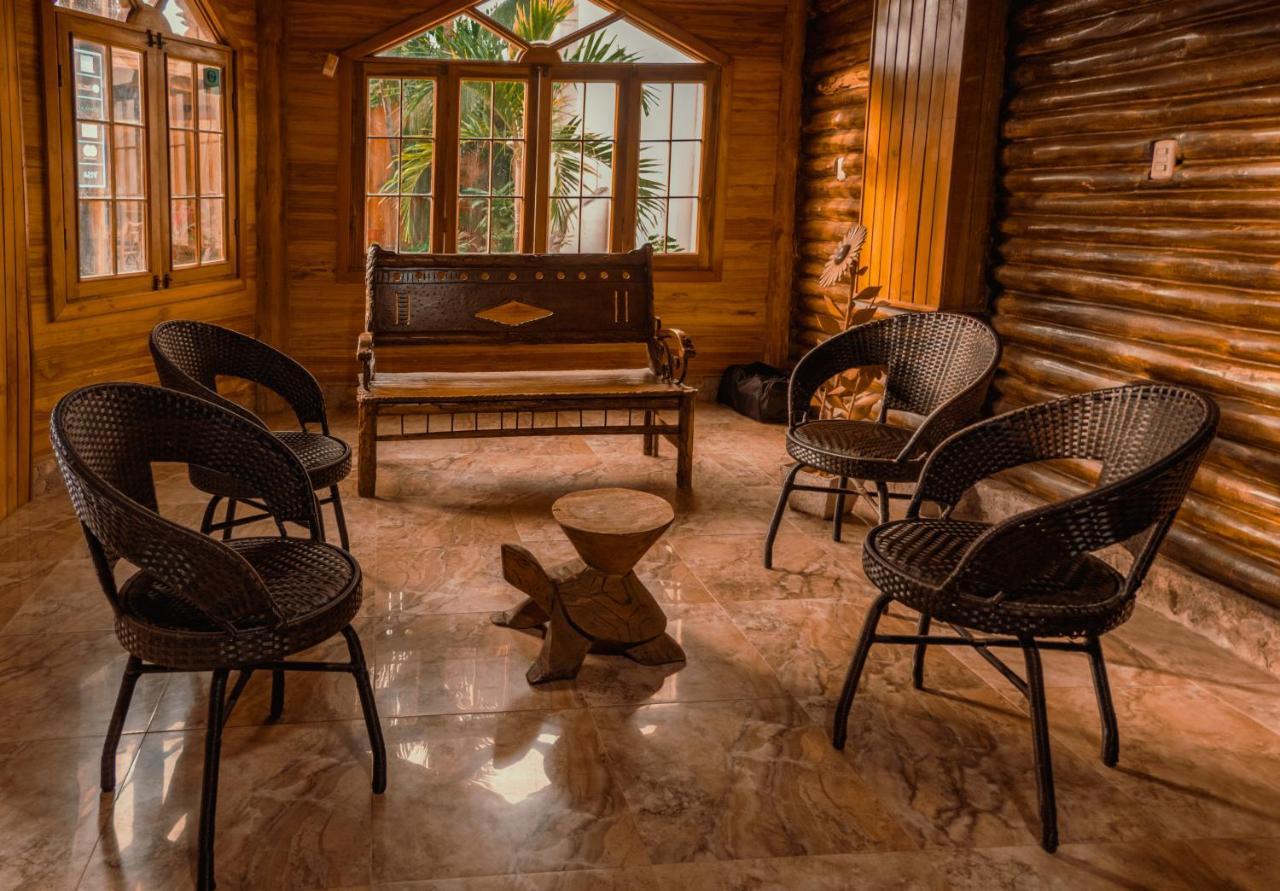 Hostal Poseidon Пуерто-Кайо Екстер'єр фото