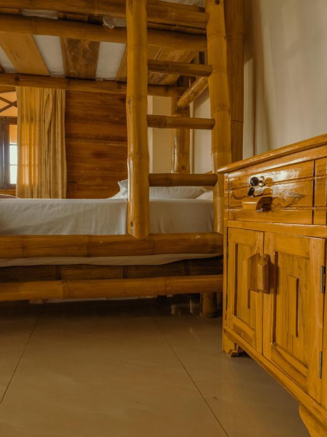 Hostal Poseidon Пуерто-Кайо Екстер'єр фото