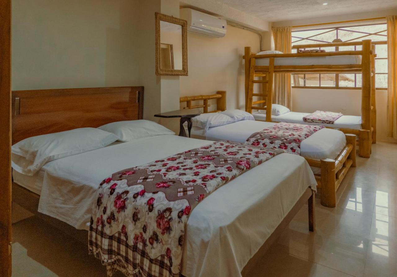 Hostal Poseidon Пуерто-Кайо Екстер'єр фото