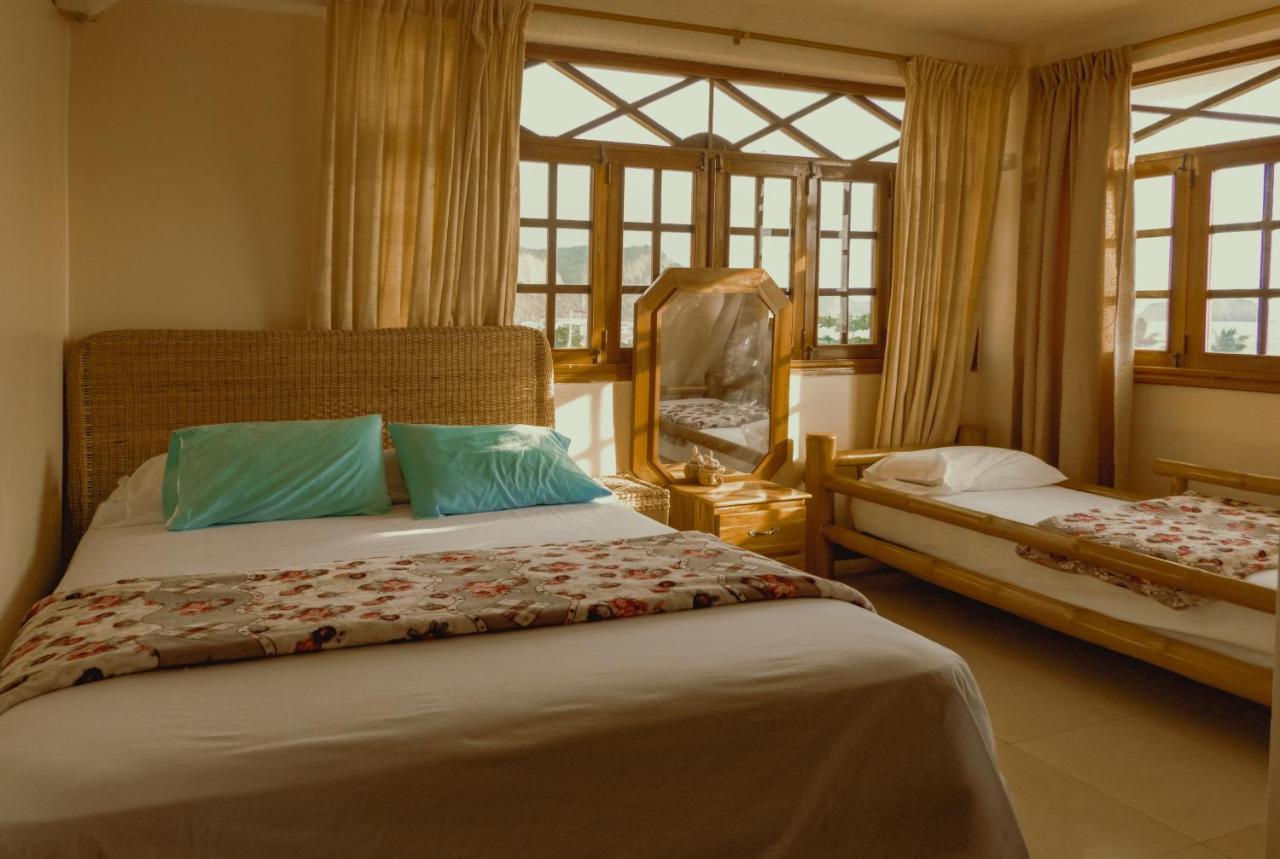 Hostal Poseidon Пуерто-Кайо Екстер'єр фото
