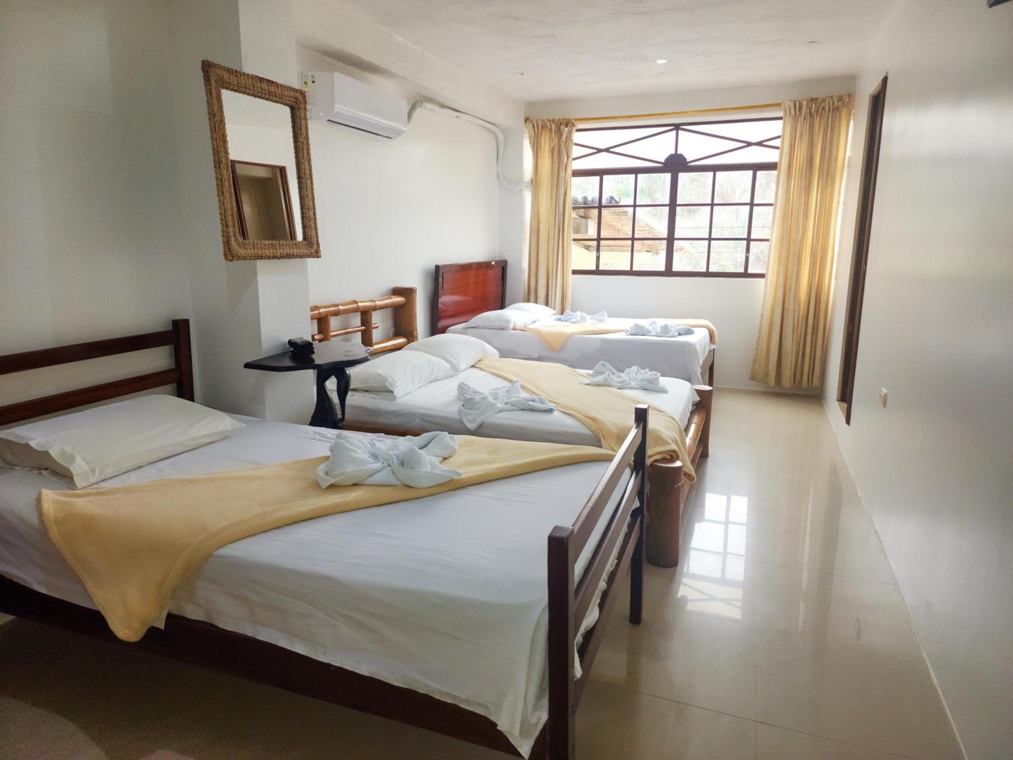 Hostal Poseidon Пуерто-Кайо Екстер'єр фото