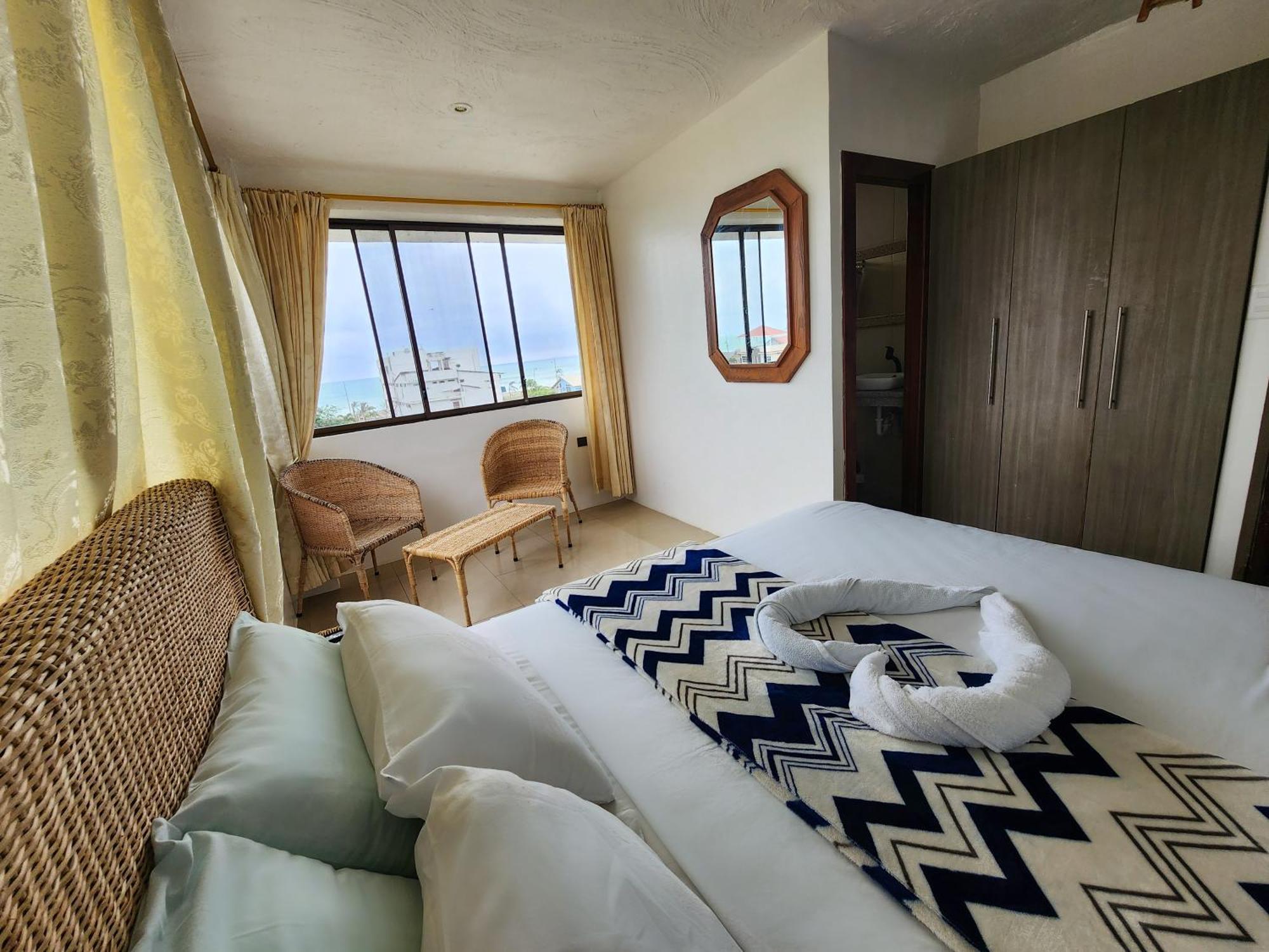 Hostal Poseidon Пуерто-Кайо Екстер'єр фото