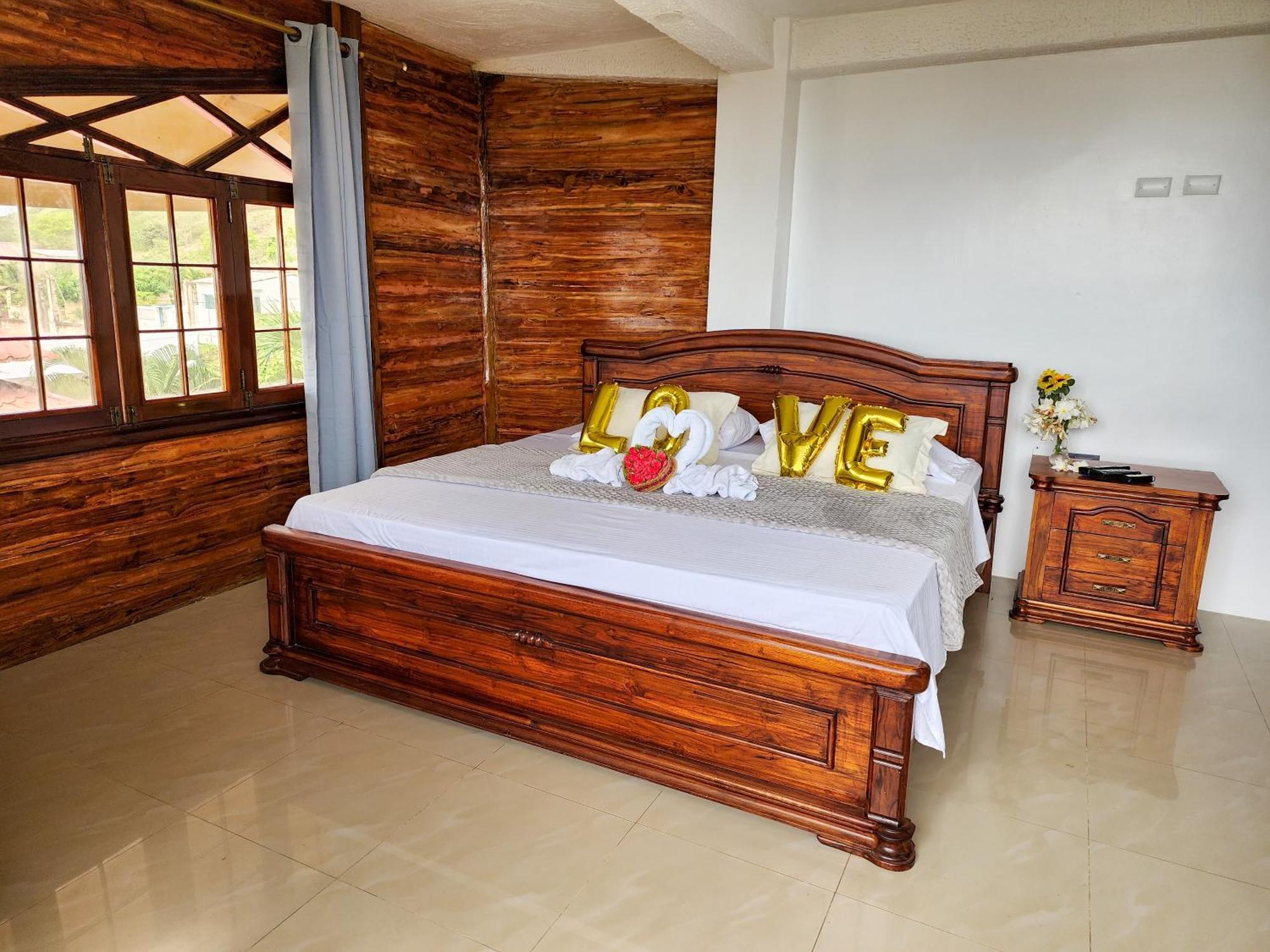 Hostal Poseidon Пуерто-Кайо Екстер'єр фото