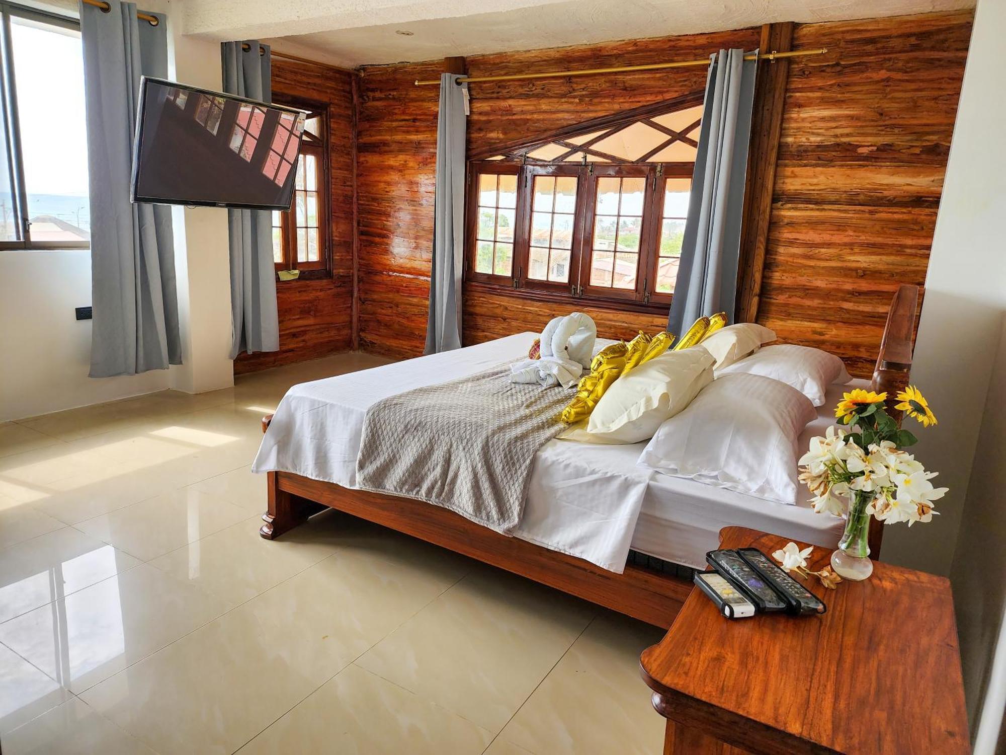 Hostal Poseidon Пуерто-Кайо Екстер'єр фото